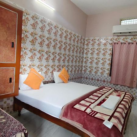 Sri Yoga Mandir Hotel Varanasi Luaran gambar