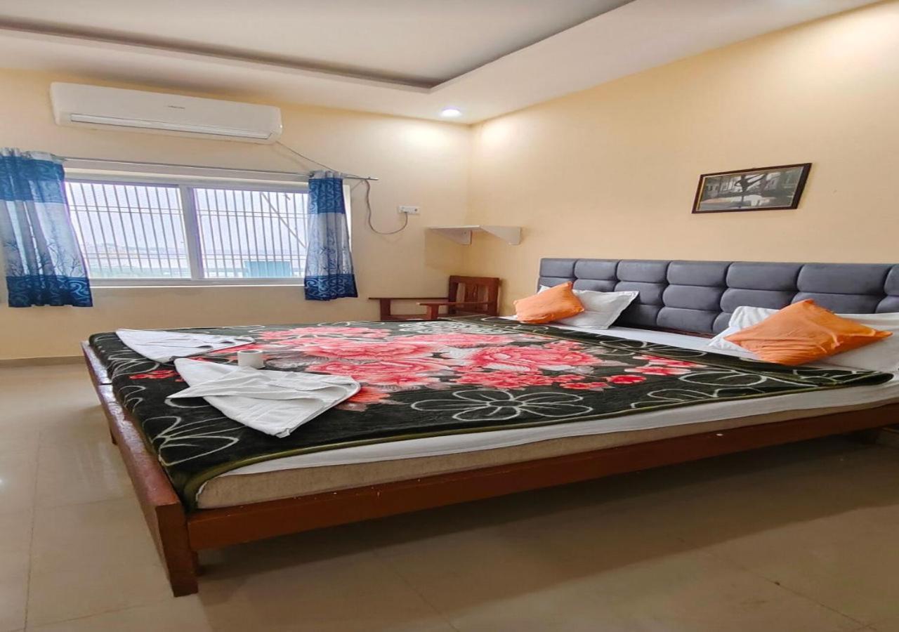 Sri Yoga Mandir Hotel Varanasi Luaran gambar