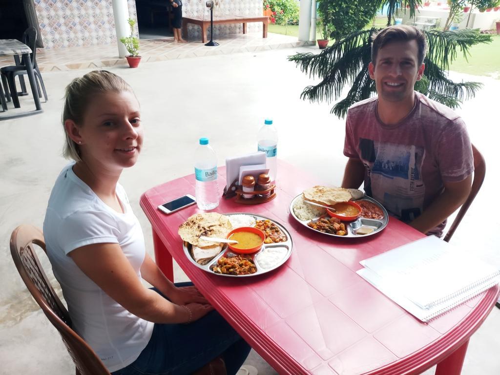 Sri Yoga Mandir Hotel Varanasi Luaran gambar